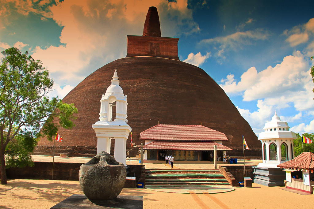 Summer Ceylon Holiday  tours lanka